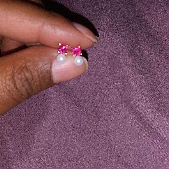 Ruby Pearl Earrings - Picture 3 of 5